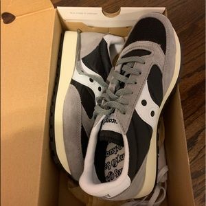 NEVER WORN IN OG BOX saucony jazz original vintage